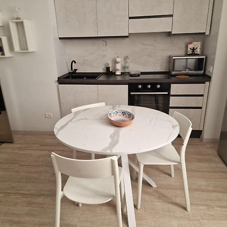 New! Tutto Qui - Apt Wagner - City Life Милан Экстерьер фото