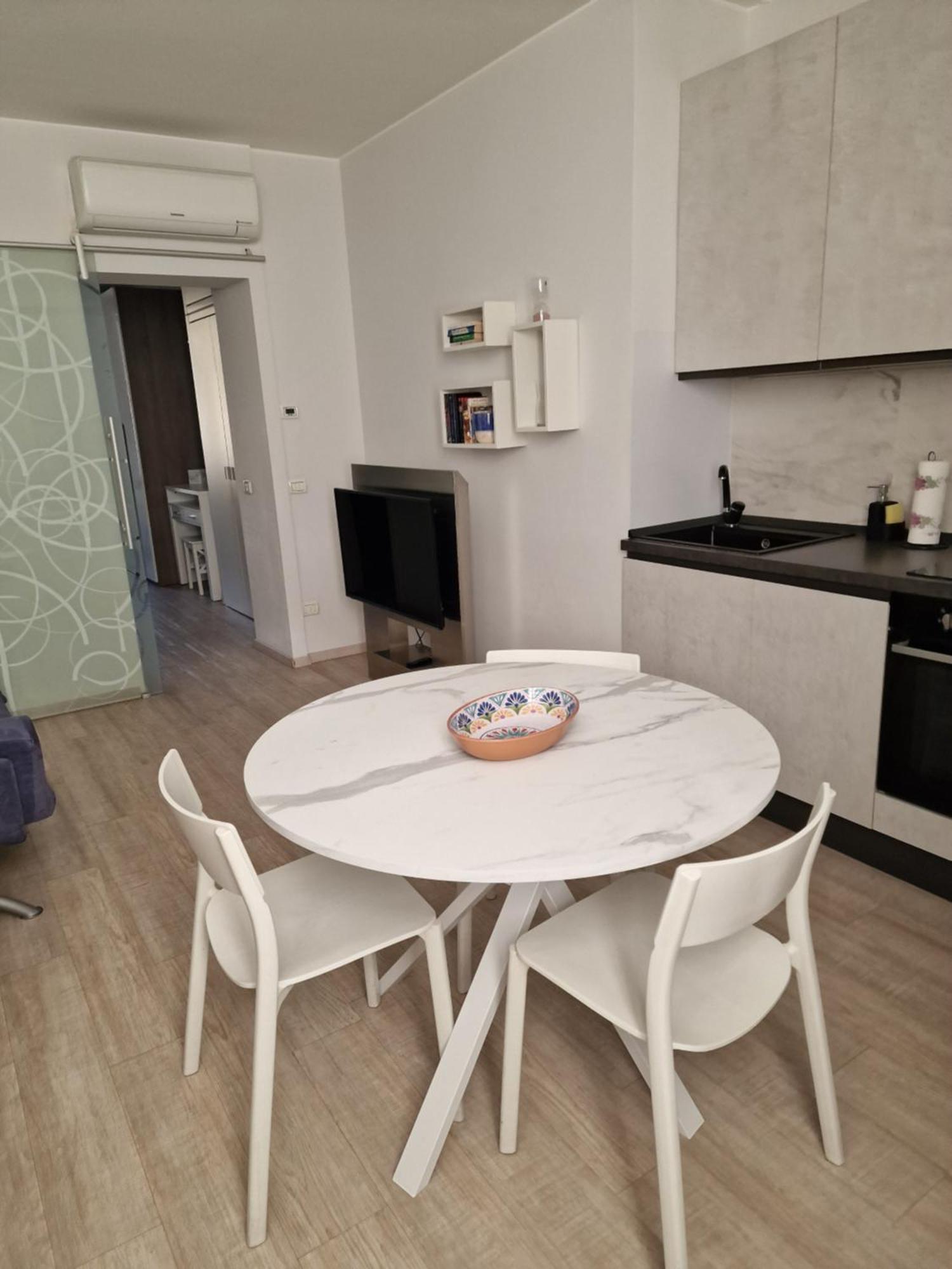 New! Tutto Qui - Apt Wagner - City Life Милан Экстерьер фото